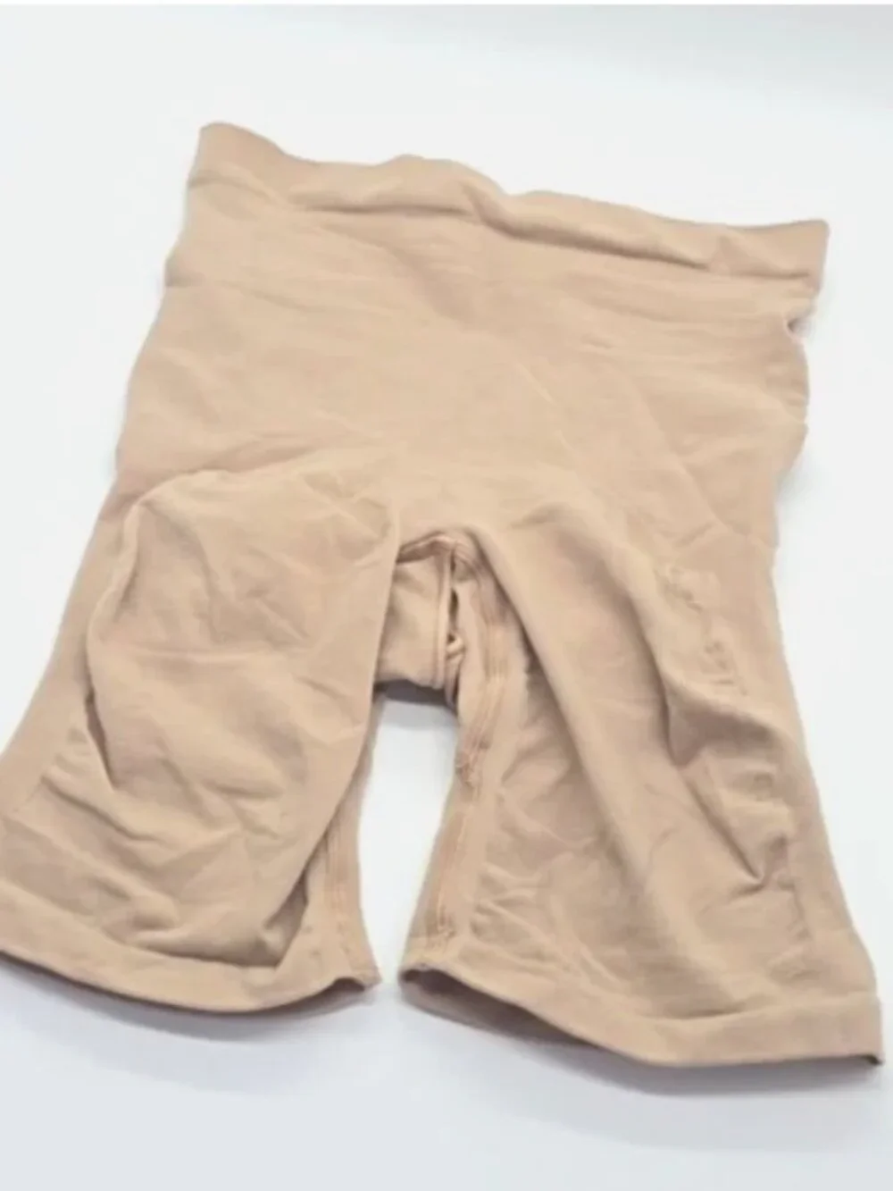 SKIMS Seamless Sculpt Mid Thigh Short Small